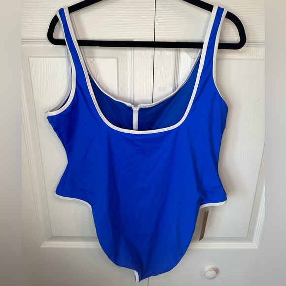 NWT SKIMS SPORTY ZIP UP SWIM SCOOP NECK SWIMSUIT IN COBALT 3X - Picture 4 of 4